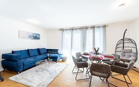 Lit Living: Luxus - Box Spring - Parking - Terrace